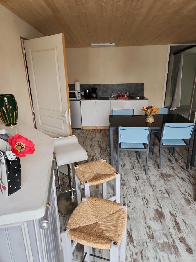 Bed and Breakfast Au Balaway Louey Exterior foto